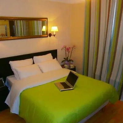 Charma Hotel 2*